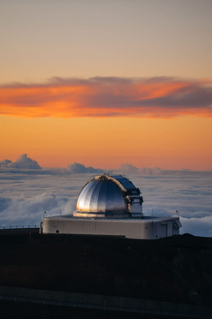 Mauna Kea observatory at sunset Hawaii travel guide
