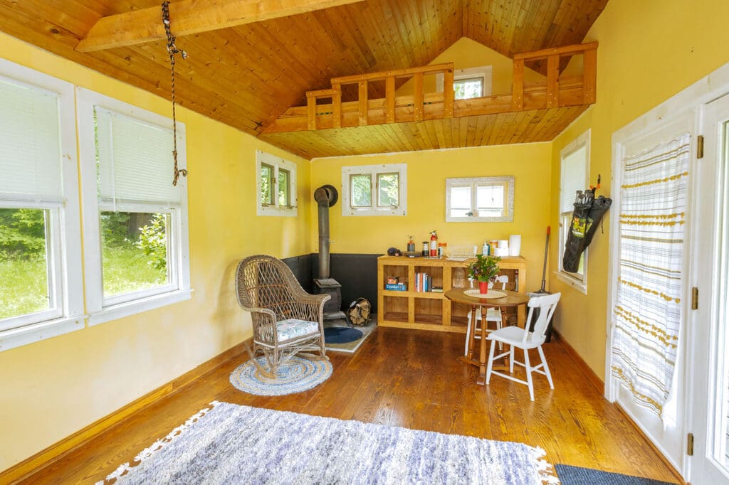 microwedding venue in southern vermont with tiny house on site